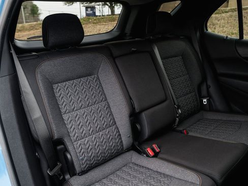 Used 2024 Chevrolet Equinox LT image 43