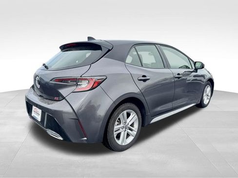 Used 2022 Toyota Corolla SE w/ SE Preferred Package FWD image 8