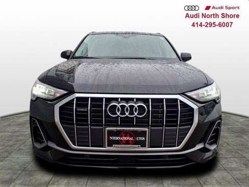 Used 2022 Audi Q3 2.0T Premium w/ Convenience Package image 9