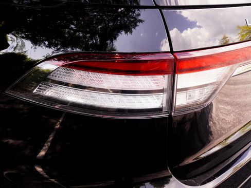 Used 2024 Lincoln Aviator Reserve w/ Equipment Group 201A RWD image 32