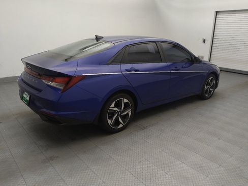 Used 2023 Hyundai Elantra SEL w/ Convenience Package FWD image 10