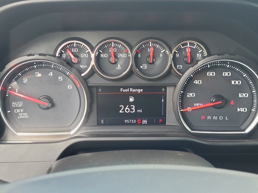 Used 2021 Chevrolet Silverado 1500 LT AWD/4WD image 24