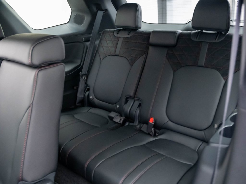 New 2026 Honda Pilot Black Edition image 23