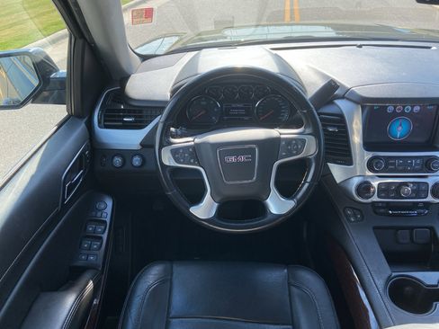 Used 2020 GMC Yukon SLT image 21