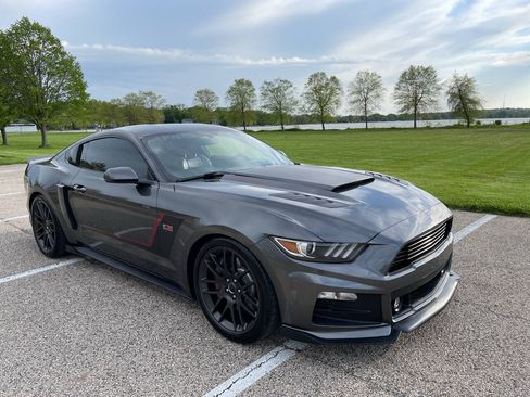 Used 2015 Ford Mustang GT Premium w/ GT Performance Package RWD image 20