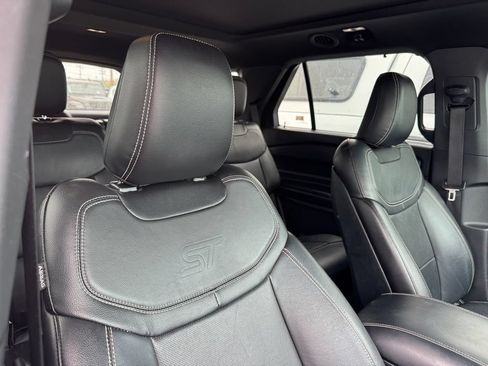 Used 2020 Ford Explorer ST w/ Premium Technology Package AWD/4WD image 2