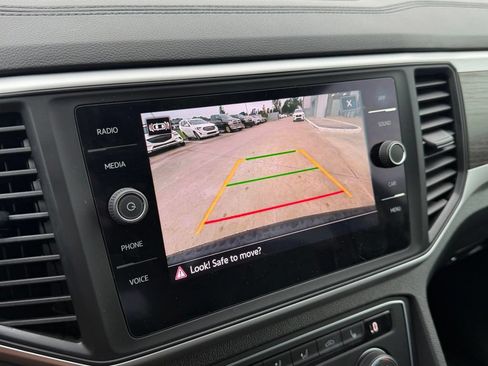Used 2021 Volkswagen Atlas SE FWD image 20
