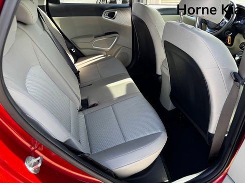 Certified 2022 Kia Soul LX image 27