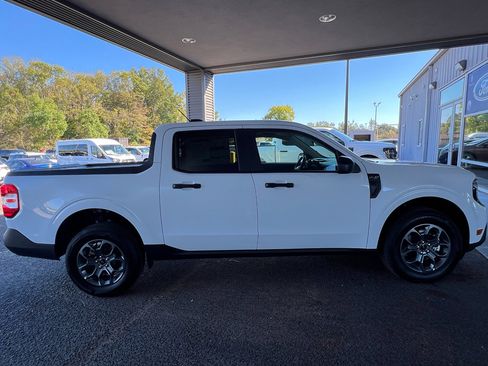 New 2025 Ford Maverick XLT image 9