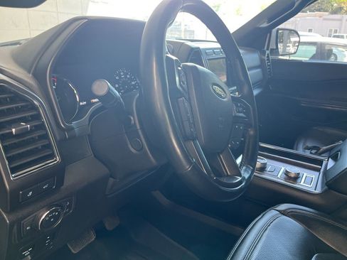 Used 2021 Ford Expedition Max Limited image 7