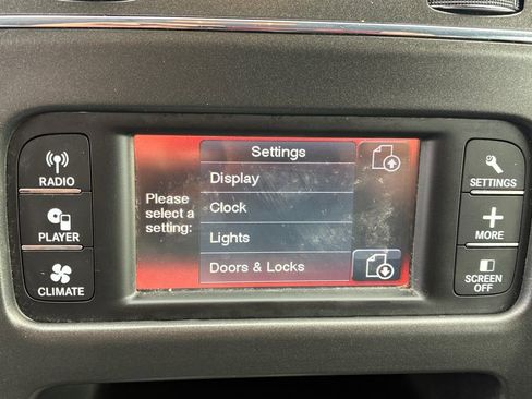 Used 2018 Dodge Journey SXT w/ Premium Group image 8