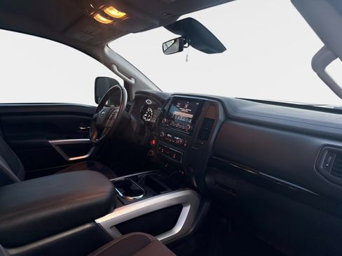 Certified 2024 Nissan Titan SV w/ SV Convenience Package image 13