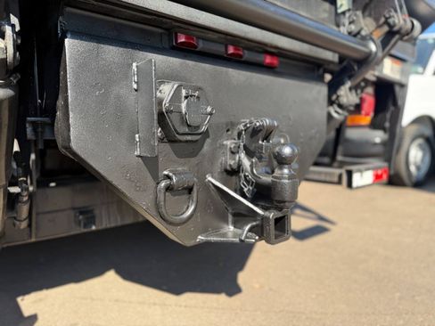 Used 2011 Ford F550 2WD Crew Cab Super Duty w/ Payload Upgrade Pkg image 13