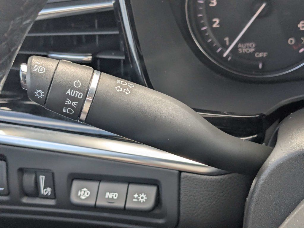 Used 2021 Cadillac XT6 Premium Luxury FWD image 36