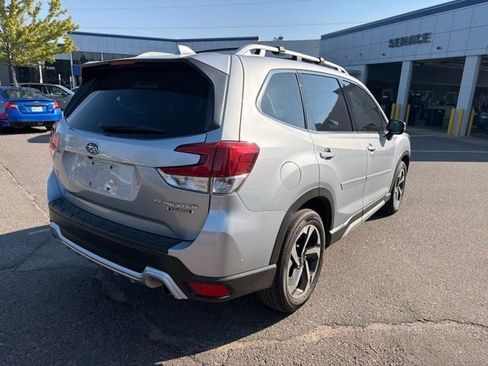 Used 2023 Subaru Forester Touring AWD/4WD image 5