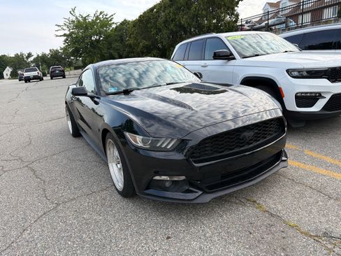 Used 2016 Ford Mustang Coupe w/ Equipment Group 051A RWD image 4