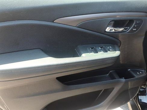 Used 2021 Honda Pilot Special Edition image 17