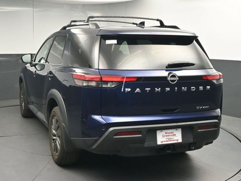 Used 2023 Nissan Pathfinder SV w/ SV Premium Package image 6