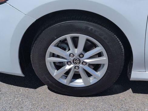 Used 2025 Toyota Camry LE FWD image 11