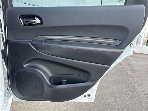 Used 2023 Dodge Durango GT image 17