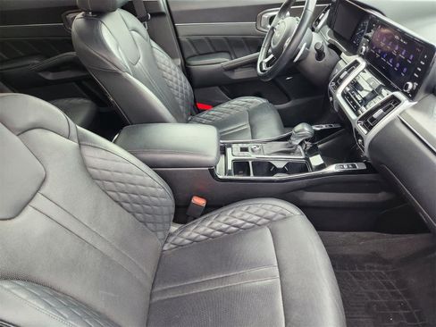Certified 2022 Kia Sorento SX image 14