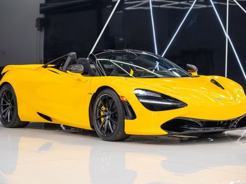 Used 2023 McLaren 720S Performance image 1