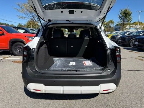 New 2026 Nissan Kicks SR w/ SR Premium Package image 10