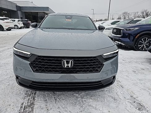 Used 2023 Honda Accord Sport image 1