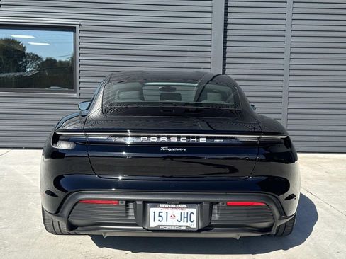 Certified 2025 Porsche Taycan image 12