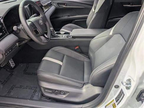 Certified 2025 Toyota Camry SE image 13