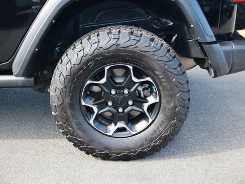 Used 2022 Jeep Wrangler Unlimited Rubicon 4xe w/ Cold Weather Group AWD/4WD image 10