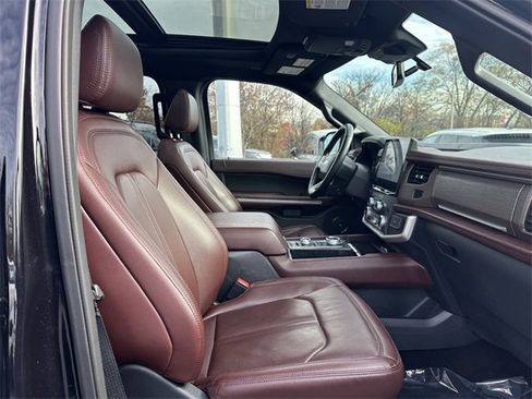 Certified 2022 Ford Expedition Limited image 34