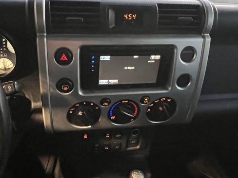 Used 2008 Toyota FJ Cruiser 4WD image 12