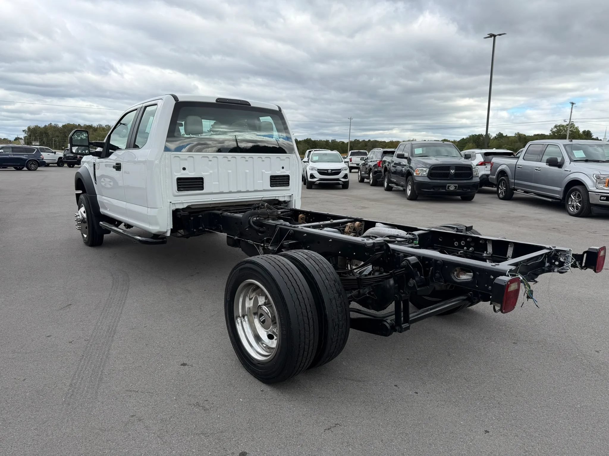 Used 2019 Ford F450 XL w/ XL Value Package RWD image 3