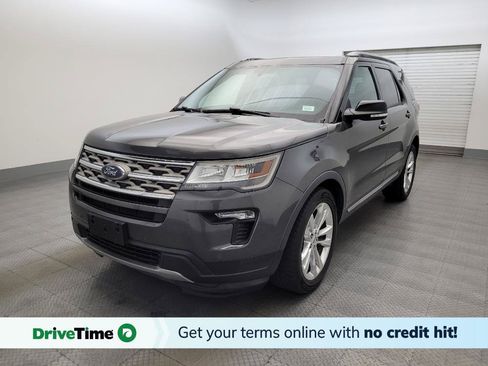 Used 2018 Ford Explorer XLT w/ Equipment Group 202A FWD image 1