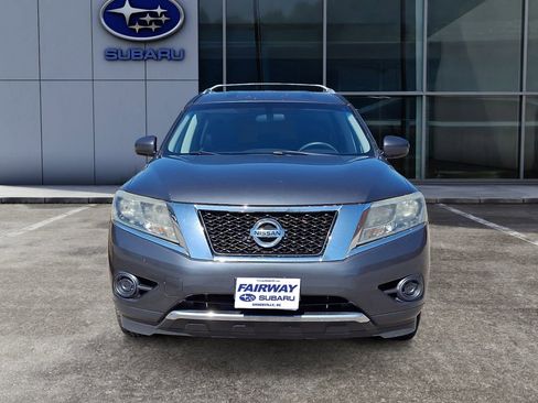 Used 2013 Nissan Pathfinder SV image 3