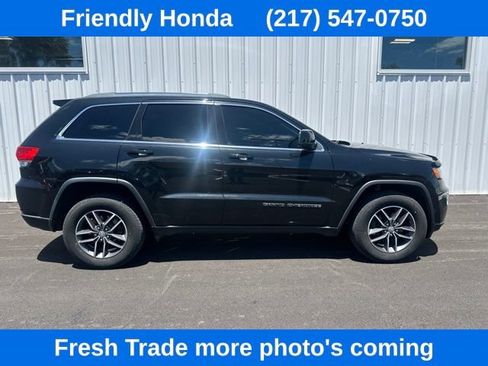 Used 2018 Jeep Grand Cherokee Laredo AWD/4WD image 1