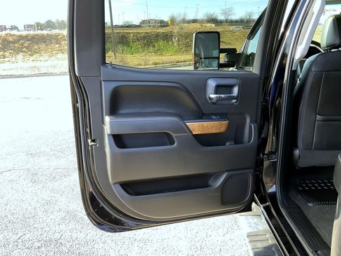 Used 2016 Chevrolet Silverado 3500 LTZ w/ Duramax Plus Package image 20