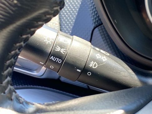 Used 2023 Subaru Forester Premium AWD/4WD image 23