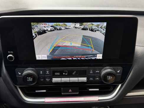Certified 2024 Toyota Grand Highlander FWD image 16