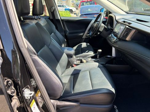 Used 2013 Toyota RAV4 Limited AWD/4WD image 26