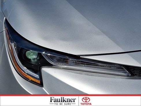 Certified 2025 Toyota Corolla LE FWD image 10