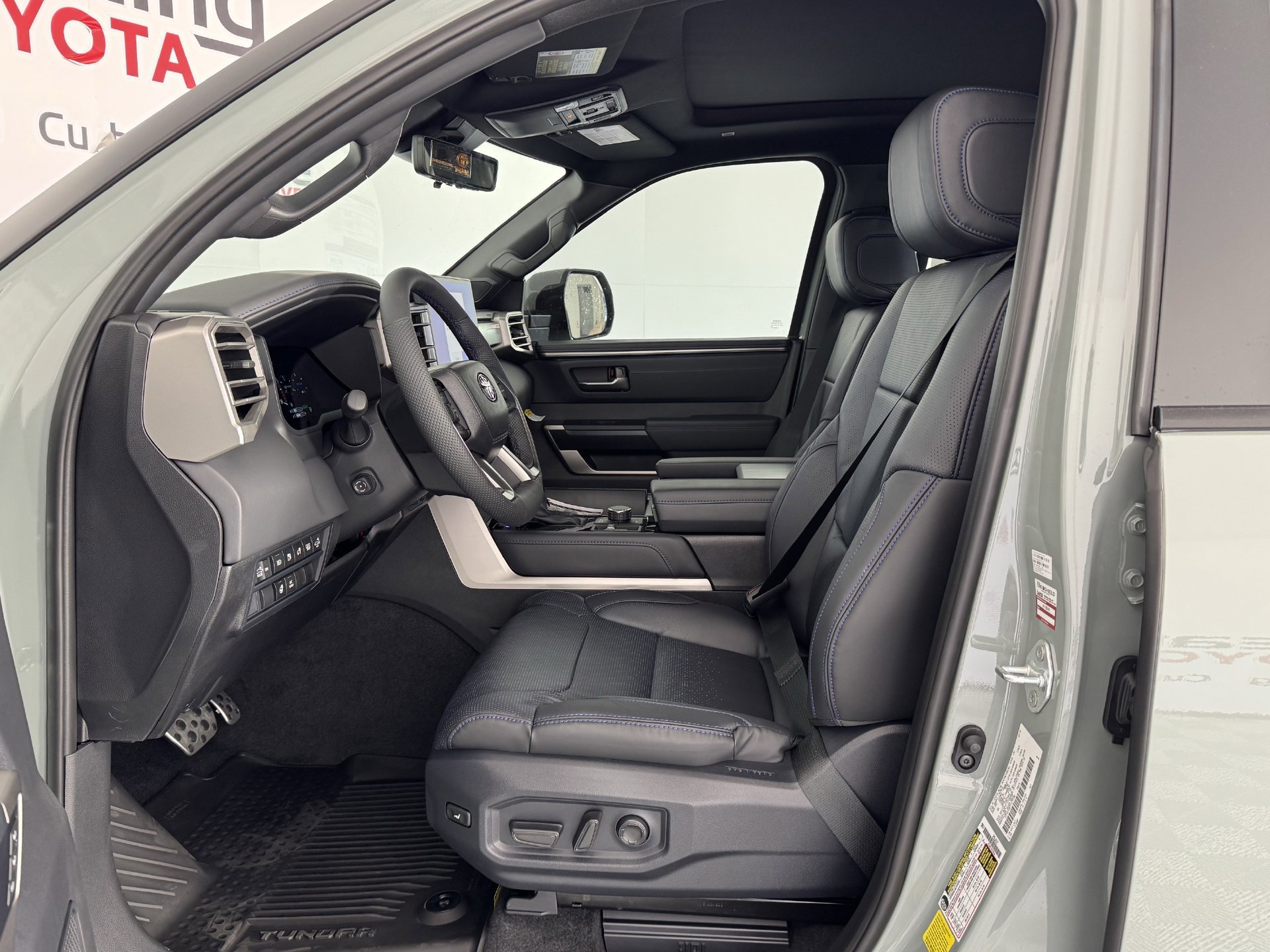 New 2026 Toyota Tundra Platinum w/ TRD Off-Road Package AWD/4WD image 5