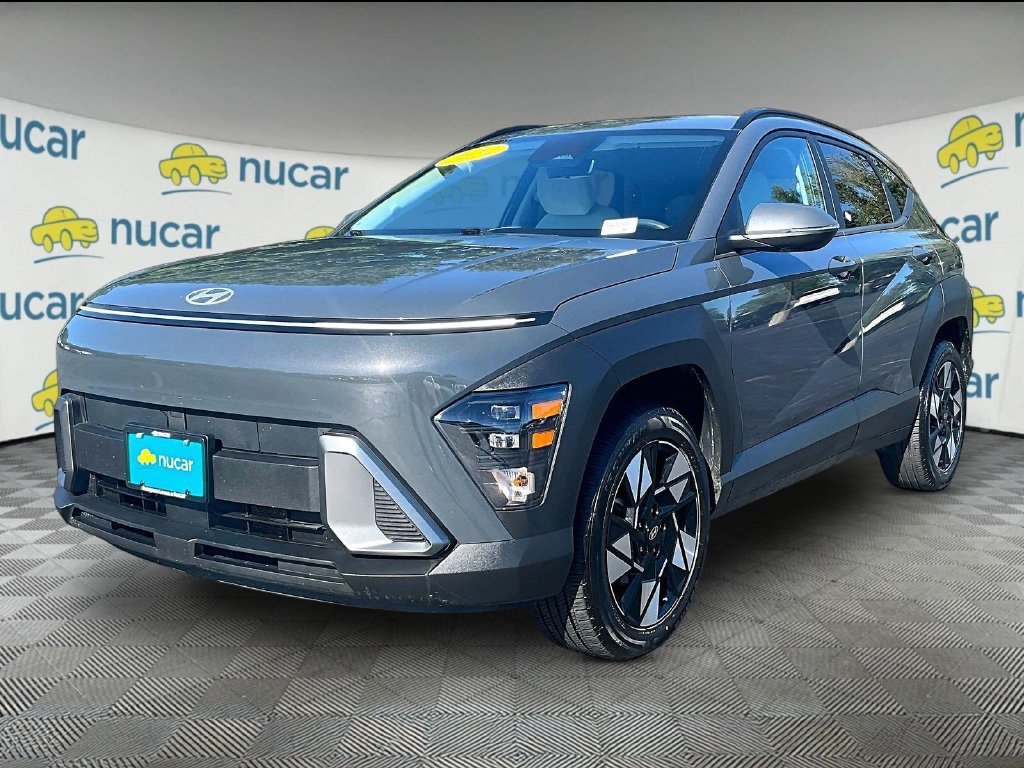 Used 2024 Hyundai Kona SEL AWD/4WD image 3