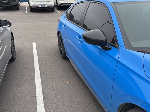 Used 2024 Honda Civic Sport image 3