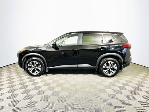 Used 2023 Nissan Rogue SV image 5