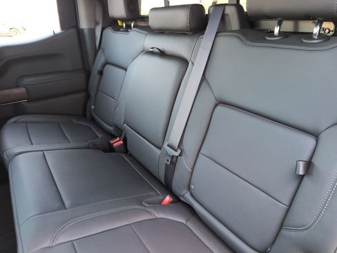 Used 2022 GMC Sierra 1500 SLT w/ SLT Premium Package image 11