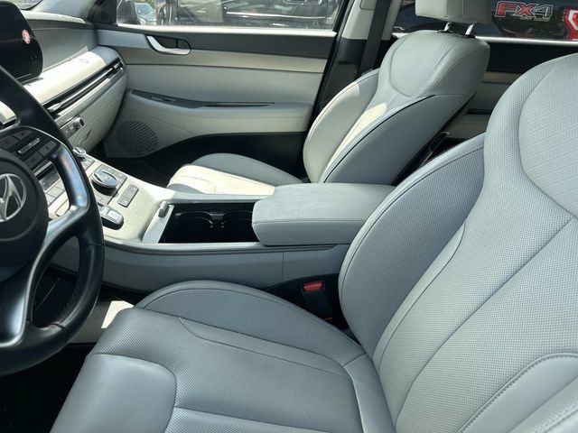 Used 2024 Hyundai Palisade SEL FWD image 6