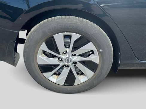 Used 2023 Nissan Altima 2.5 S FWD image 9