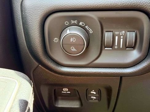 Certified 2022 RAM 1500 Laramie AWD/4WD image 23